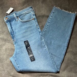 J. Crew stovepipe jeans in signature stretch+
Valley Blue wash. Size 31. NWT